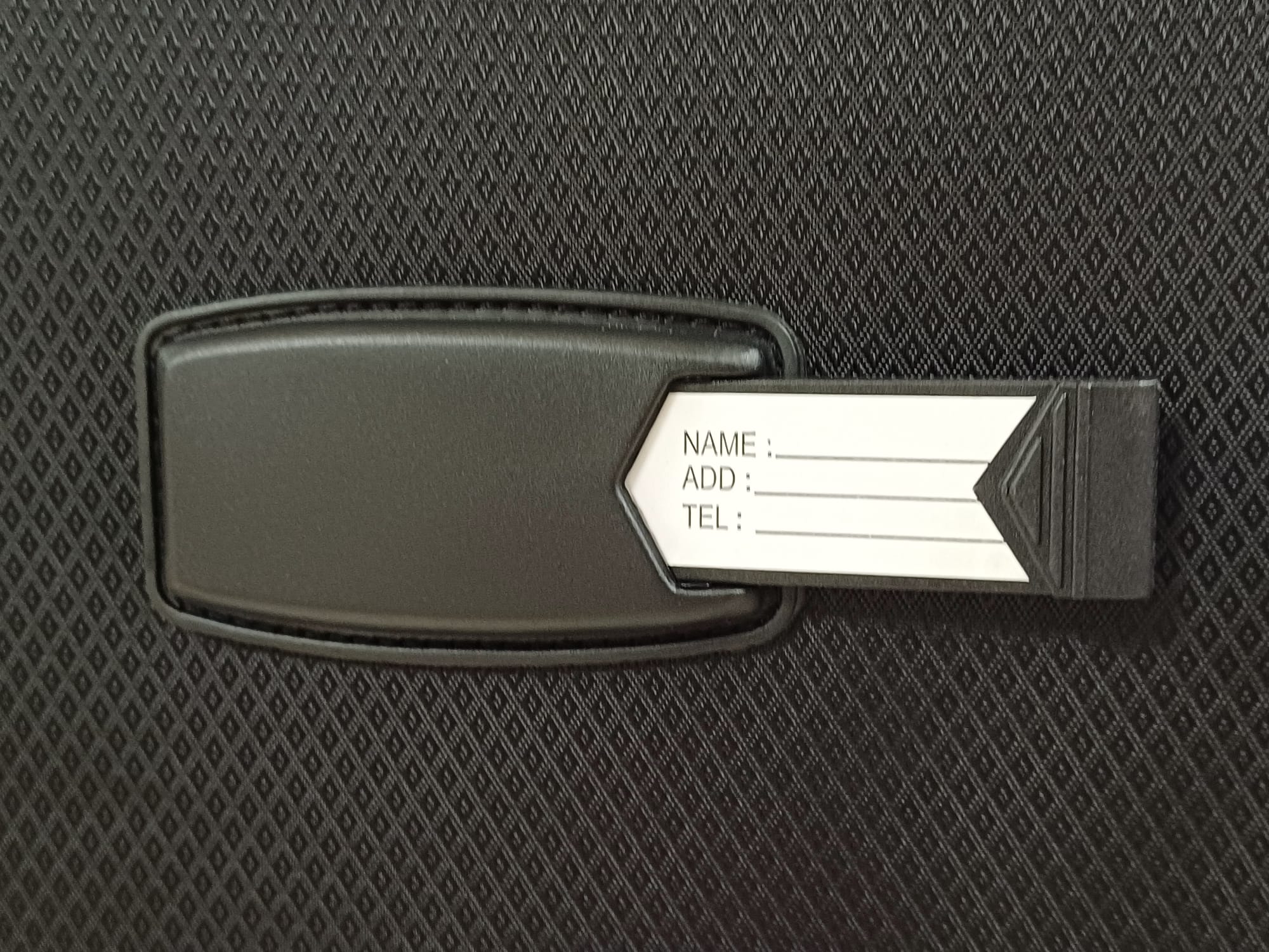 maleta de cabina ligera y resistente con ruedas dobles y cerradura TSA integrada