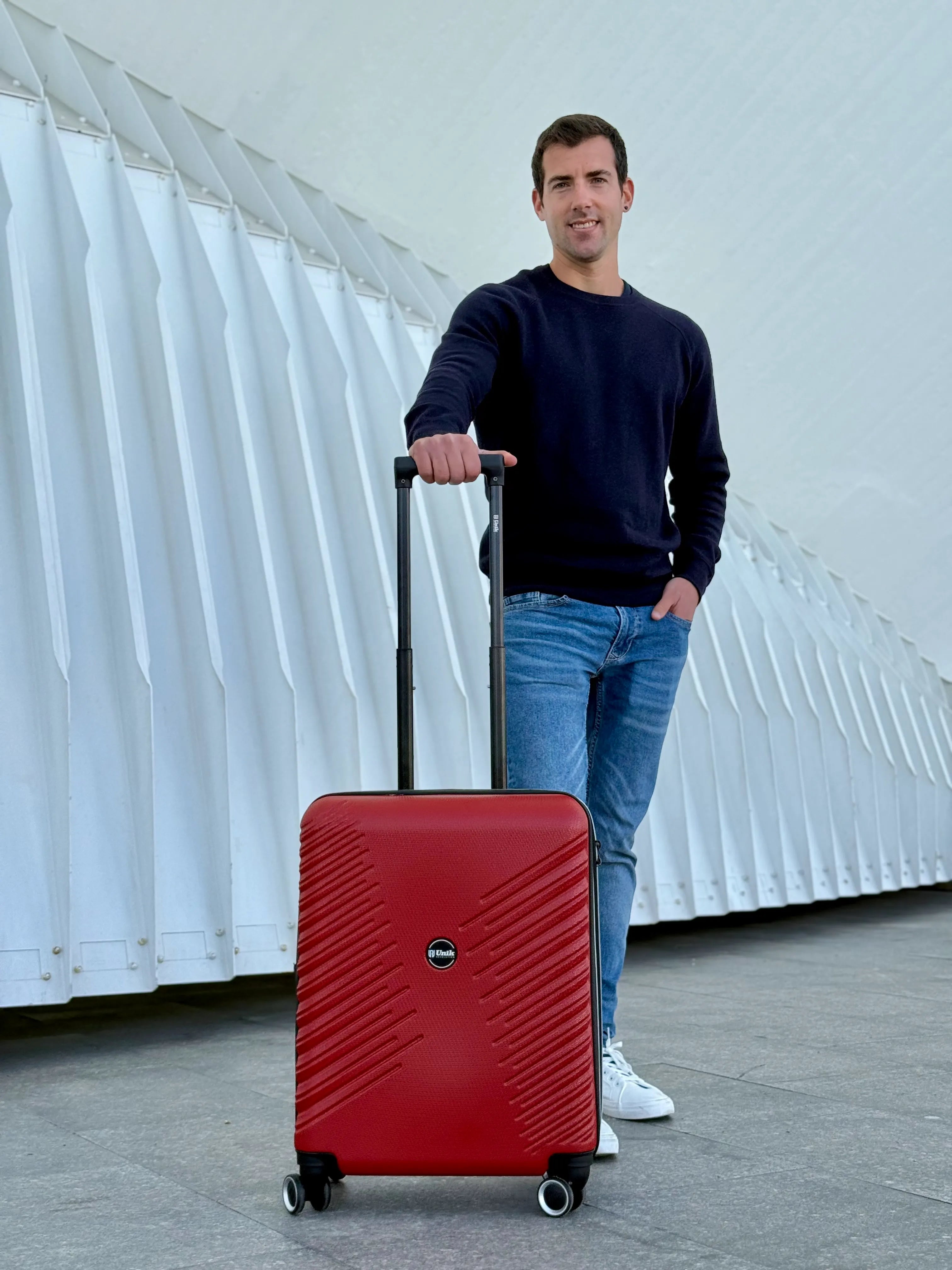 Maletas de viaje Unik Revolution disponibles con Click & Collect en Beniparrell, Valencia – recogida en 2 horas.